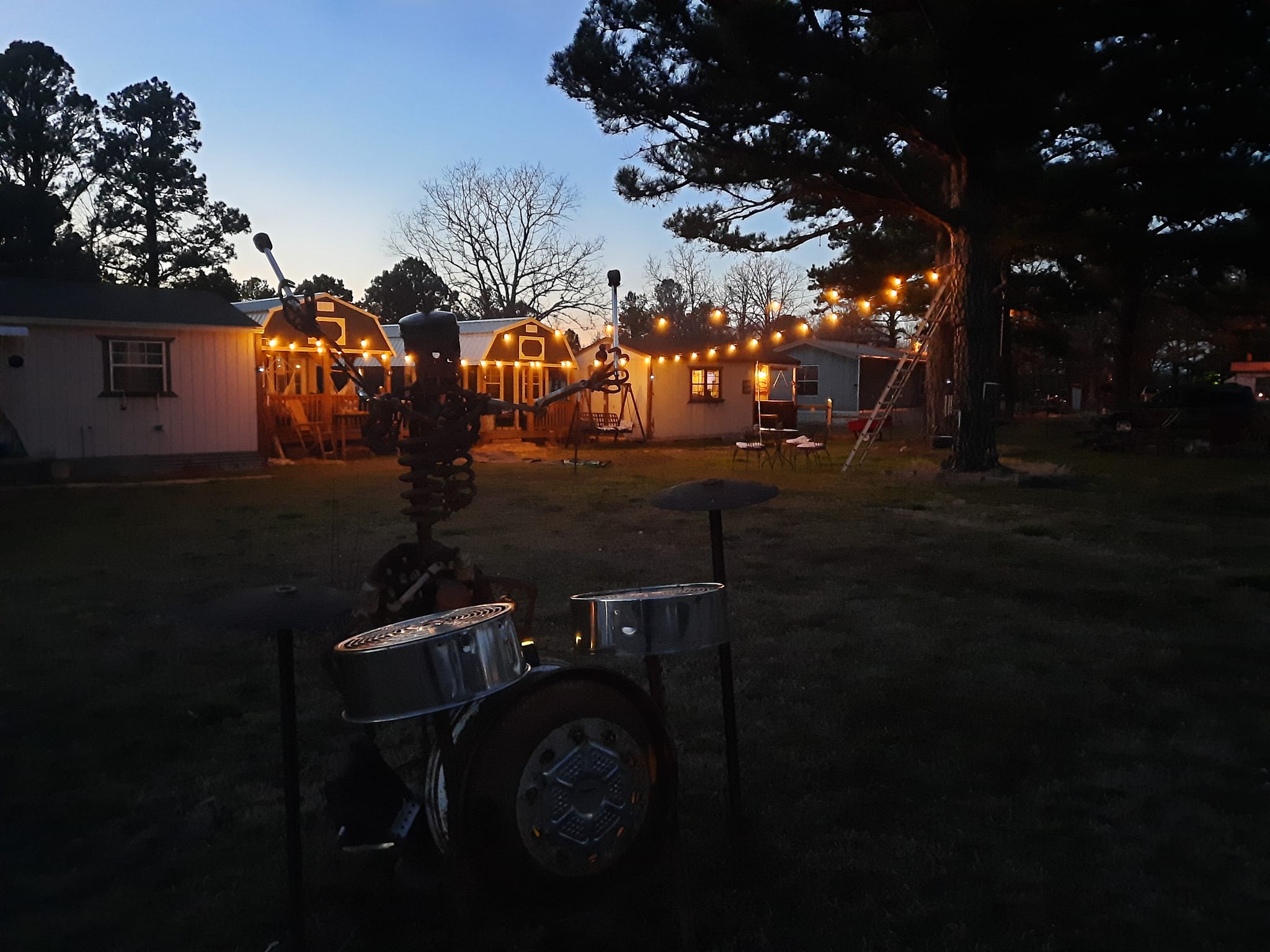 The Gathering - An essay about building community on Whiskeychick.rocks